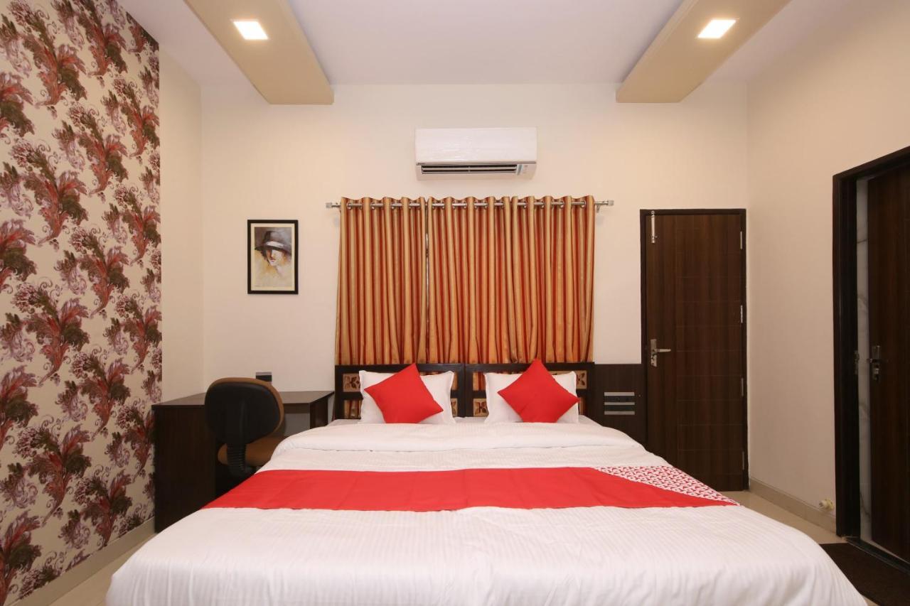 Capital O 36691 Hotel Aashirwad Inn ジャバルプル エクステリア 写真